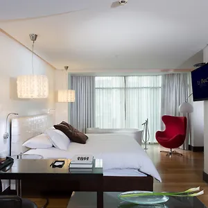 https://le-parc.hotelsquito.com